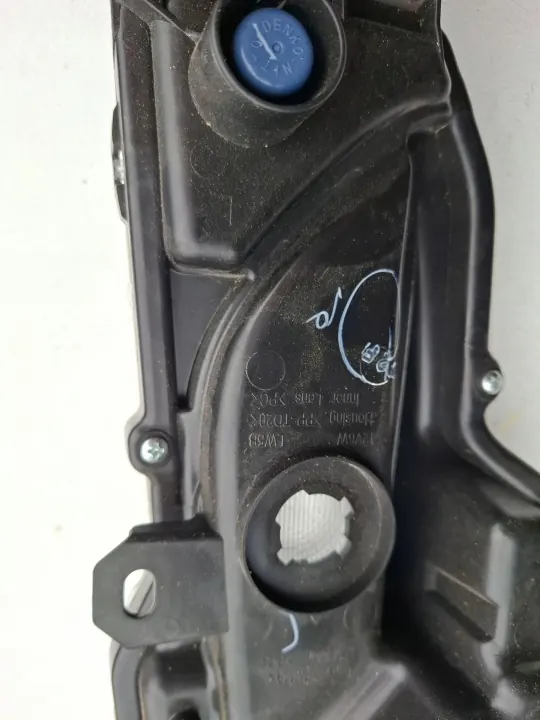 Halogeen linker koplamp OEM Halogen lewy zwykły Toyota YARIS CROSS emuscar image 3