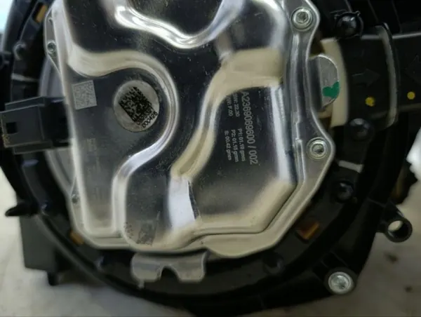 Mercedes-Benz Blästerhus OEM A2968304700 Begagnad image 6