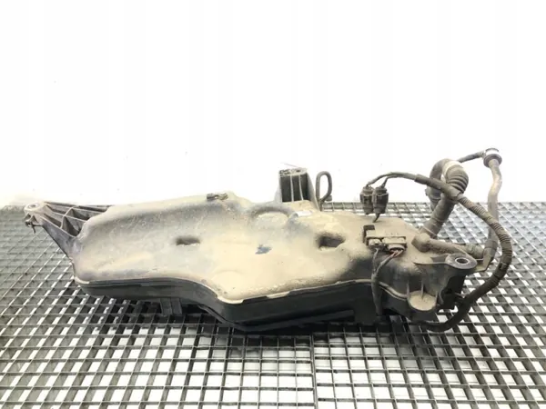 SCR-tank OEM 5Q0131877R för VW T-Roc 2.0 150hk image 2