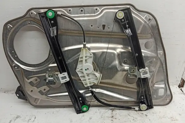 Elevador de vidro porta dianteira direita MERCEDES-BENZ E (W212) A2048200242 image 2