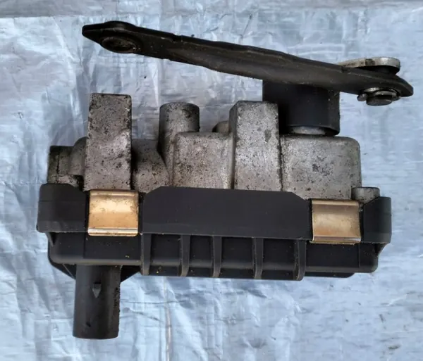 Turboaktuattori OEM G-226 Citroen C5 III 2.7 HDI:lle image 3