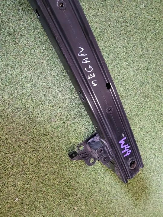 RENAULT MEGANE IV Etupuskuri Tuki image 4