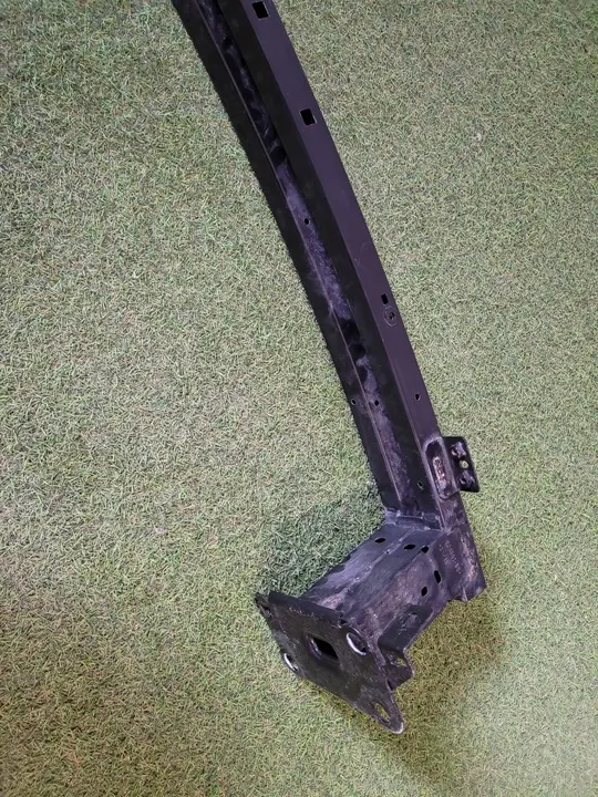 RENAULT MEGANE IV Etupuskuri Tuki image 5