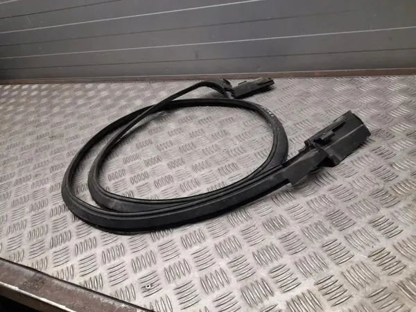 OEM 8W7825397 Bakluckegummipackning för Audi A5 2018 image 4
