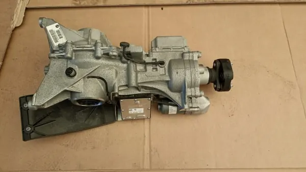 BMW Differential OEM 8841514 - Hinterachse Gebraucht image 2