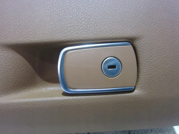 BMW 3 F30 F31 Handschoenenkast passagier OEM 9239346 Bruin Dakota image 5