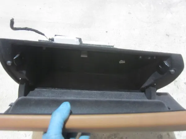 BMW 3 F30 F31 Handschoenenkast passagier OEM 9239346 Bruin Dakota image 7