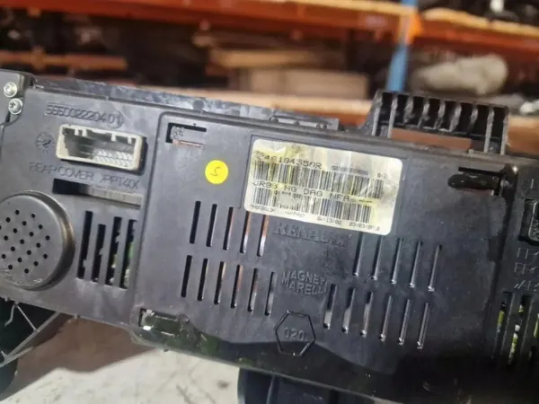 OEM 248104550R Navigointinäyttö Renault Grand Scenic IV:lle image 3