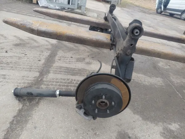 Toyota Sienna achterophangingbalk OEM sienna belka zawieszenia tył BDB image 3