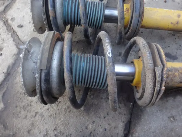 Set Ammortizzatori Anteriori Bilstein BMW E60 E61 E63 E64 OEM 35112716 image 3