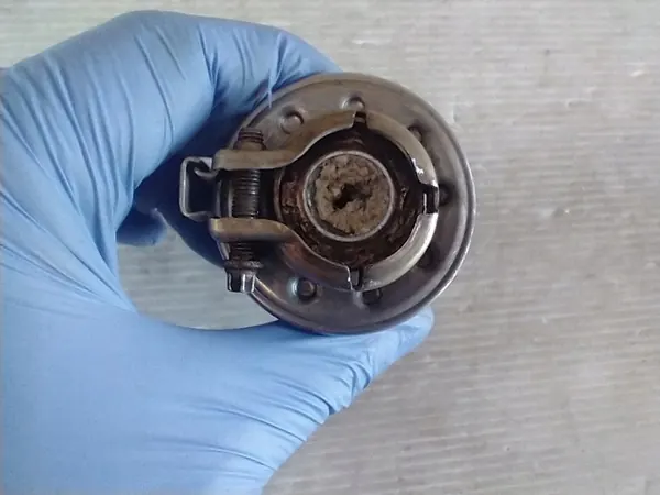 MERCEDES E-KLASA W212 2.2 CDI Injektor A0004900713 image 2