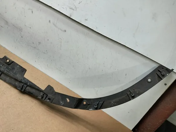Framspoiler Kia Carens III 2006-2012 OEM image 8