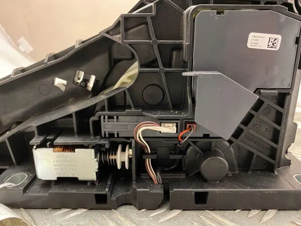 Alavanca de mudanças Volvo XC90 2016 OEM 31437769 - Usado image 3