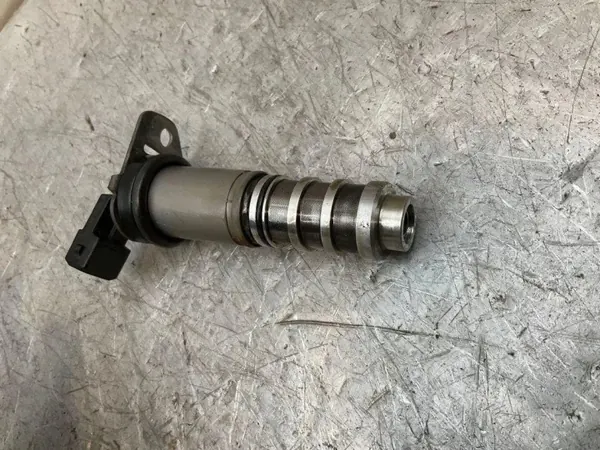 Polea de válvula de admisión OEM 8605123 BMW Serie 7 image 5