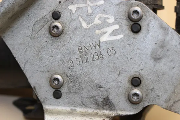 BMW Vattenventilslang OEM 8573156 för N57 Motor image 6