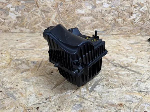 Carcaça do filtro de ar Jeep Renegade image 2