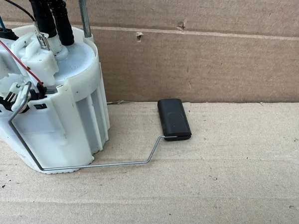 Bomba de combustível FIAT BRAVO II 1.4 16V image 3