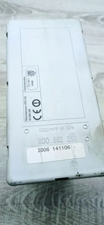 AUDI A3 8L Central Locking Pump 8D0862257 image 4