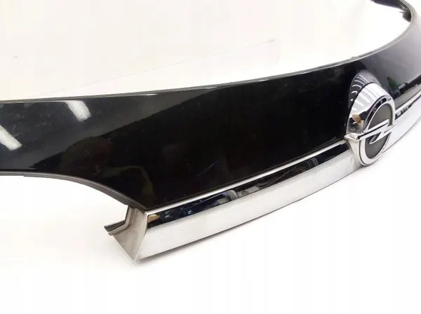 Moldura de maletero Opel Insignia A OEM 22804084 image 3