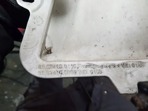 OEM 81624100116 Cubierta pilar cabina derecha MAN TGX image 3