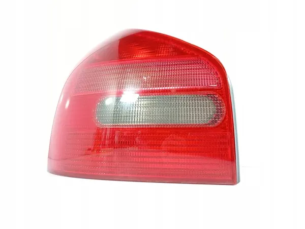 Audi A3 8L 96-03 Luz Trasera Izquierda OE 8L0945095A image 2