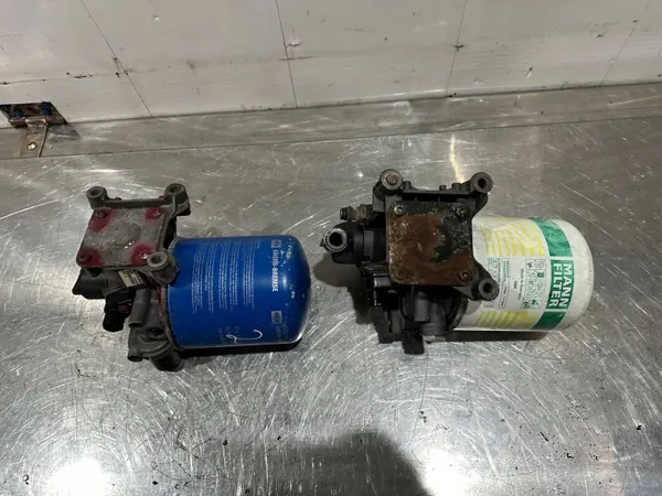 Soupape de sécheur d'air OEM K043830 K040604 Iveco Stralis image 4