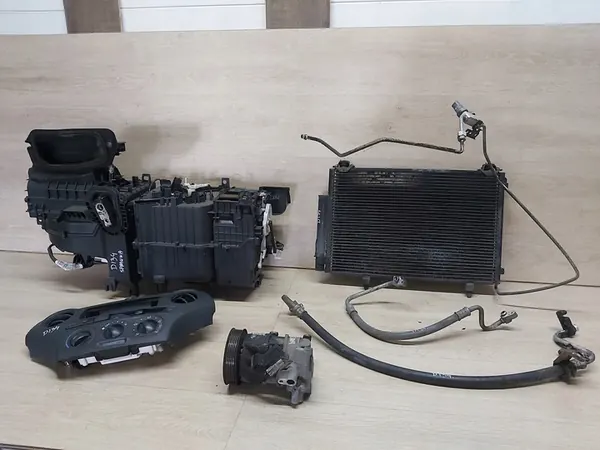 Ensemble de climatisation Toyota Yaris I 1.0 OEM YARIS I KLIMA image 1