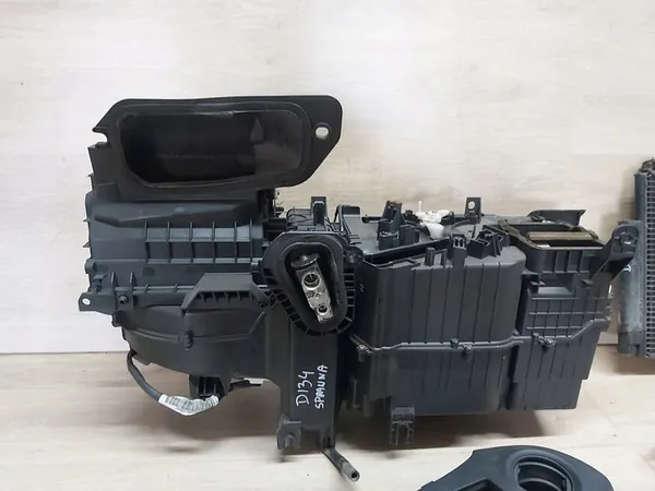 Ensemble de climatisation Toyota Yaris I 1.0 OEM YARIS I KLIMA image 2