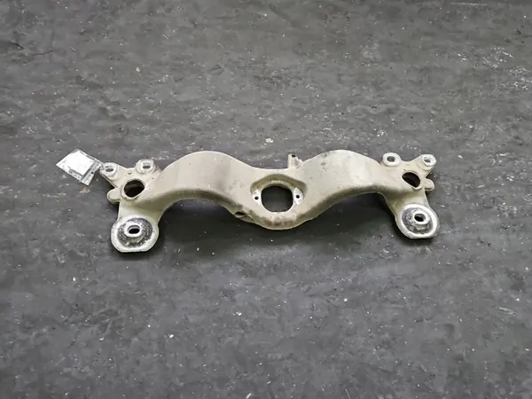 Support de boîte OEM 8E0399263AL pour Seat Exeo 2.0 TDI image 2