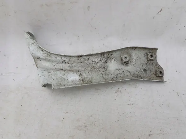 Skoda OE Kotflügelhalterung vorne links OEM 5E0821141 image 3