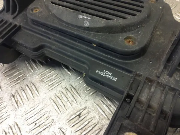Hyundai Ioniq 2018 Dator Modul OEM 96395G2000 image 5