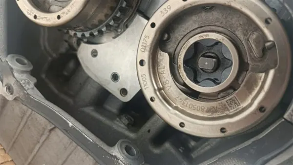 Cabeça de Cilindro Mercedes OEM R2780162501 4.7 V8 image 4