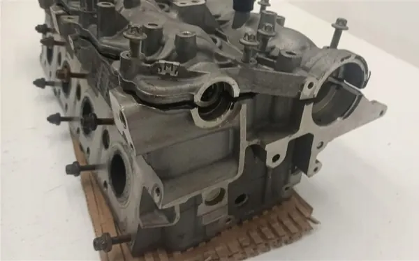 Cabeça de Cilindro Mercedes OEM R2780162501 4.7 V8 image 5