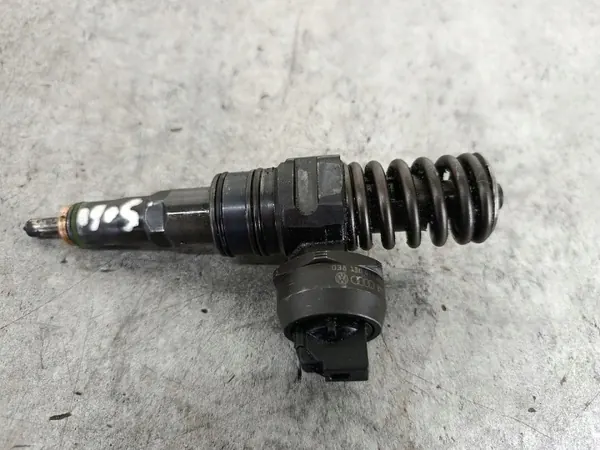 OEM 038130073BA Bosch brandstofpomp voor VW Passat B5 image 2