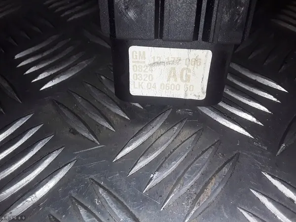 Brytare Opel Vectra 2005 13177066 image 4