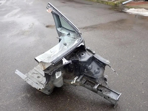 OEM 5T 24R Etu-Vasen Neljännespalkki VW Touranille image 3
