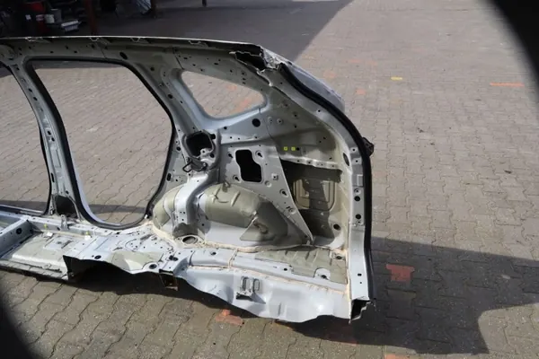 Honda OE ACM15600EEW Para-lamas Traseiro Direito image 5