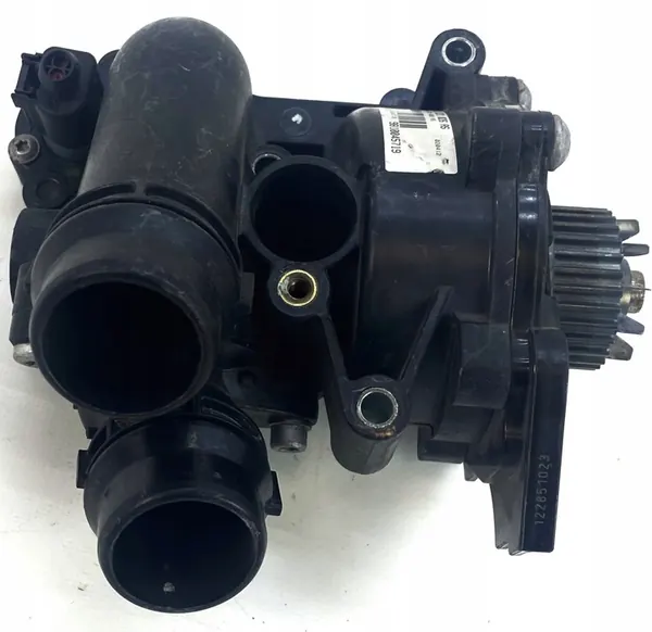 Vattenpump AUDI A3 A4 A5 Q5 TT VW SEAT image 2