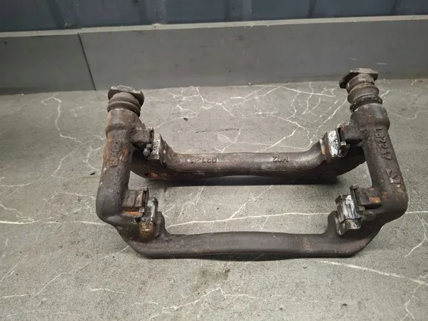 L82247 Étrier de serrage gauche pour Nissan Navara image 5