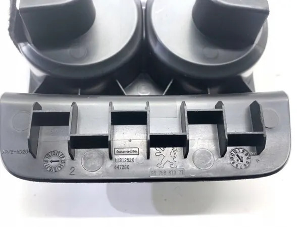Getränkehalter OEM 9675887377 für Peugeot 2008 Hatchback image 4
