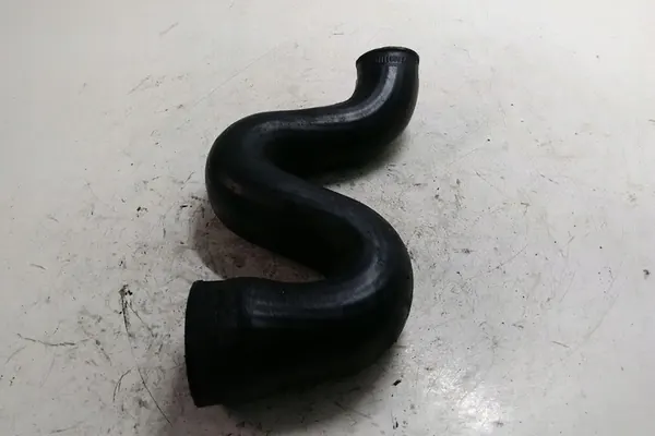 Tubería de intercooler AUDI A4 1.9L Diesel 1999 image 3