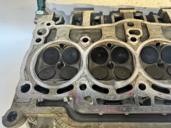 Culasse complète OEM 04E103404AE pour VW/Audi image 10
