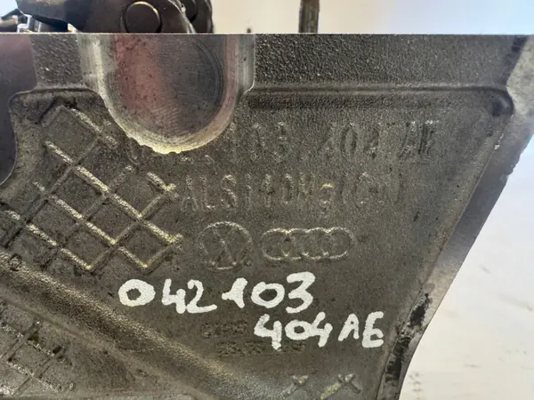 Culasse complète OEM 04E103404AE pour VW/Audi image 5