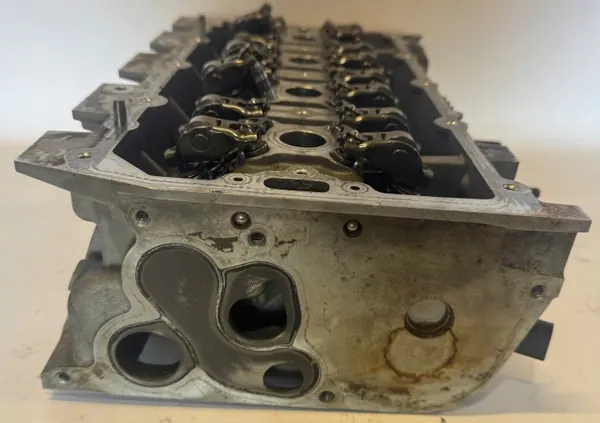 Culasse complète OEM 04E103404AE pour VW/Audi image 7