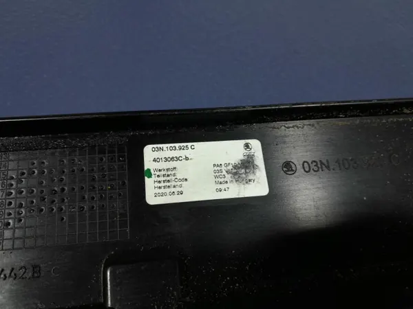 Skoda Motorabdeckung OEM 03N103925A - Gebraucht image 3
