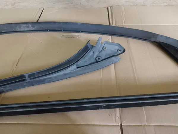 Finestra triangolare laterale destra per Mercedes W207 image 9