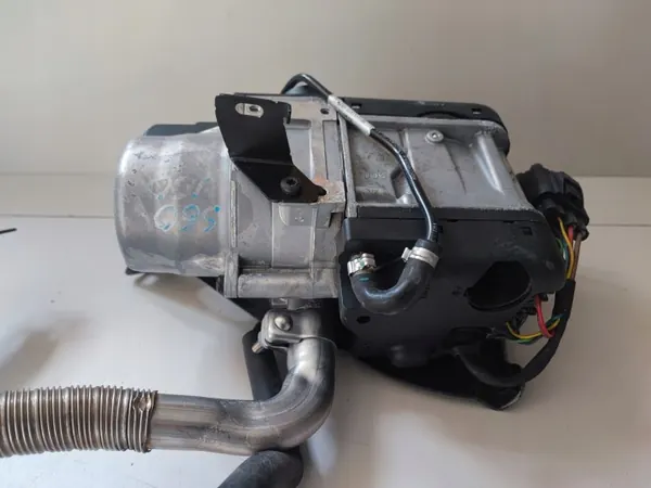 Webasto apulämmitys OEM 31332882 Volvo S60 III:lle image 8