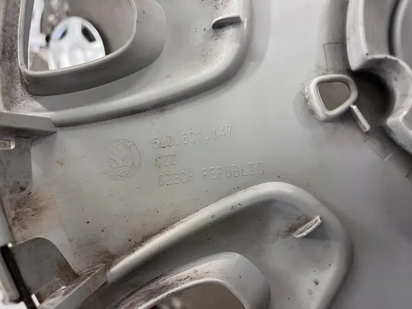 OEM 5L0601147CZ31 Diamant-Chrom Radkappe - VW image 6