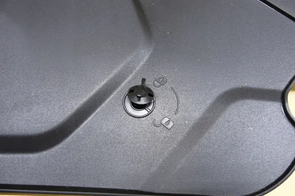BMW OEM 7491405 Cache Pare-brise Supérieur Gauche image 4