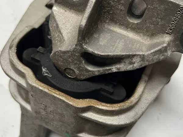 Soporte de motor VW Tiguan 1.4 TSI 5N0199262M image 3